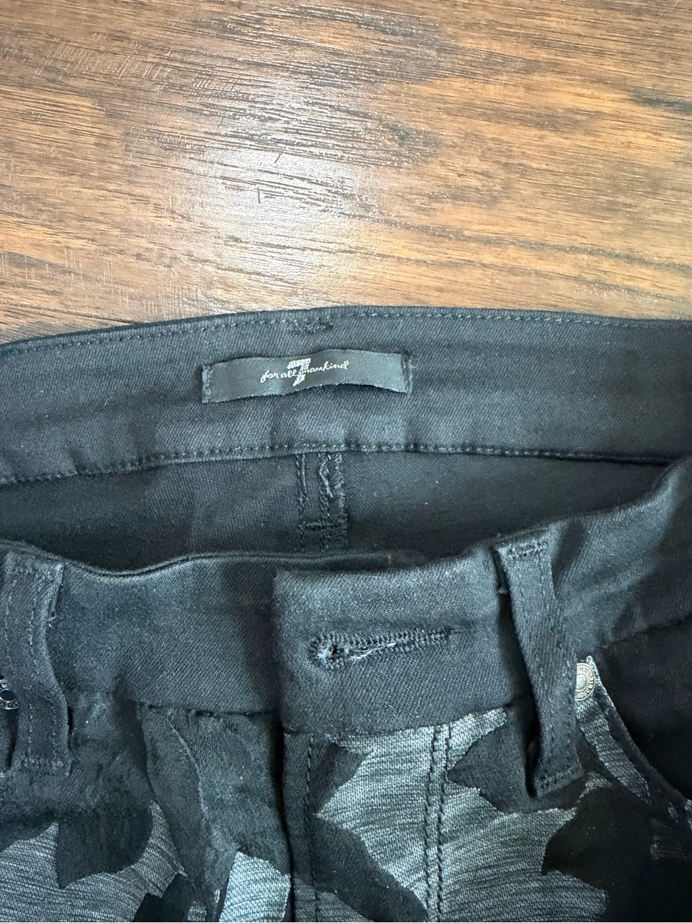7 For All Mankind Women's Black & Silver Design Jeans Size 24 - Picture 7 of 11